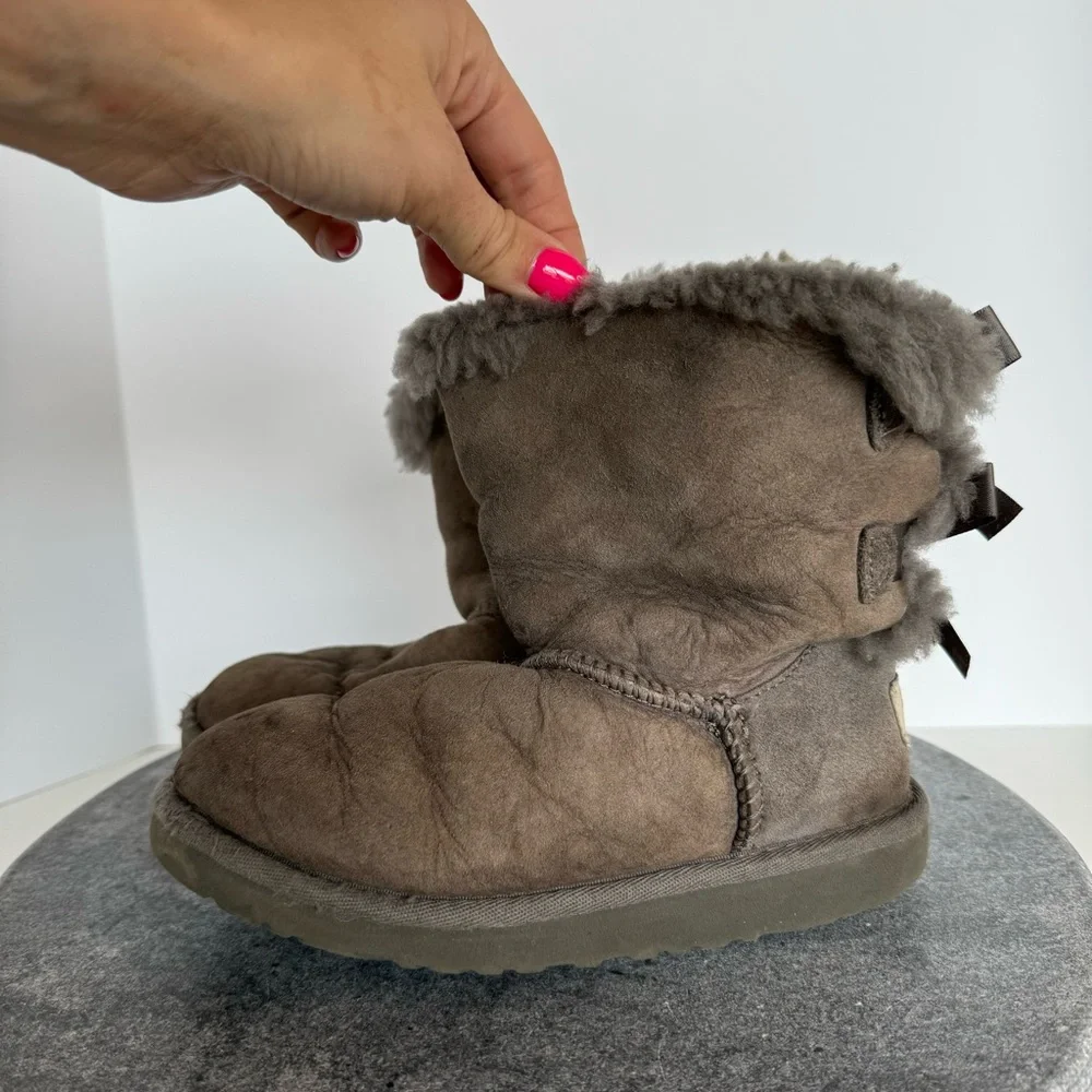 Uggs Bailey Button Suede Leather Brown Kids Boots 1